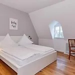 Neu!!! Moselbleibe Uferallee Bernkastel-Kues