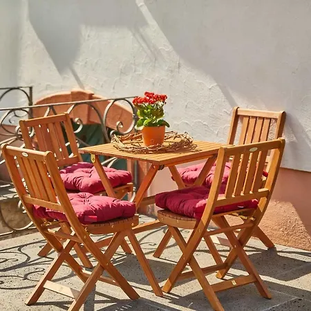 Neu!!! Moselbleibe Uferallee * Commune fusionnée de Bernkastel-Kues