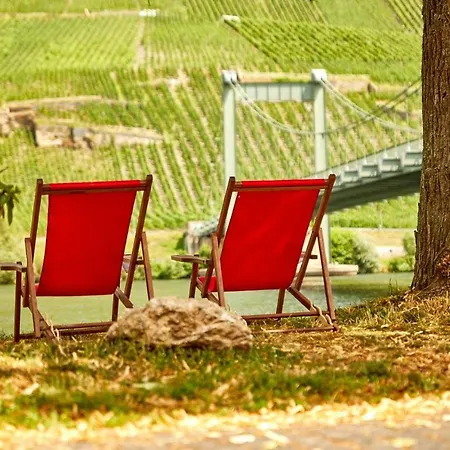 Neu!!! Moselbleibe Uferallee