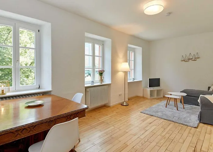 Neu!!! Moselbleibe Uferallee * 베른카슈텔쿠에스