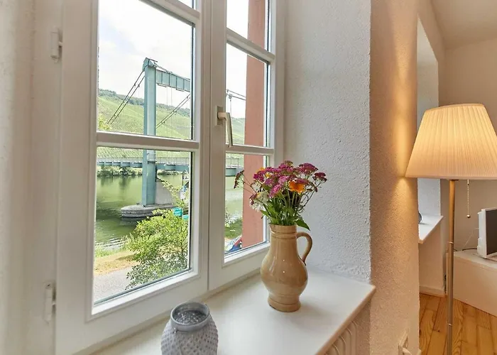 Neu!!! Moselbleibe Uferallee 아파트