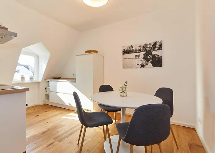 Neu!!! Moselbleibe Uferallee