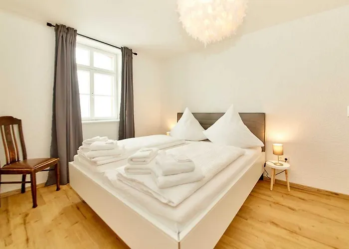 Neu!!! Moselbleibe Uferallee ברנקסטל - קיס