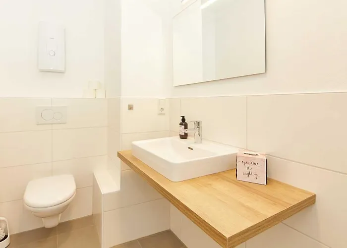 아파트 Neu!!! Moselbleibe Uferallee 베른카슈텔쿠에스